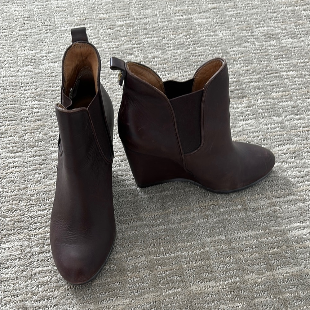Coach Sz 8.5 Brown Leather Ankle Boots